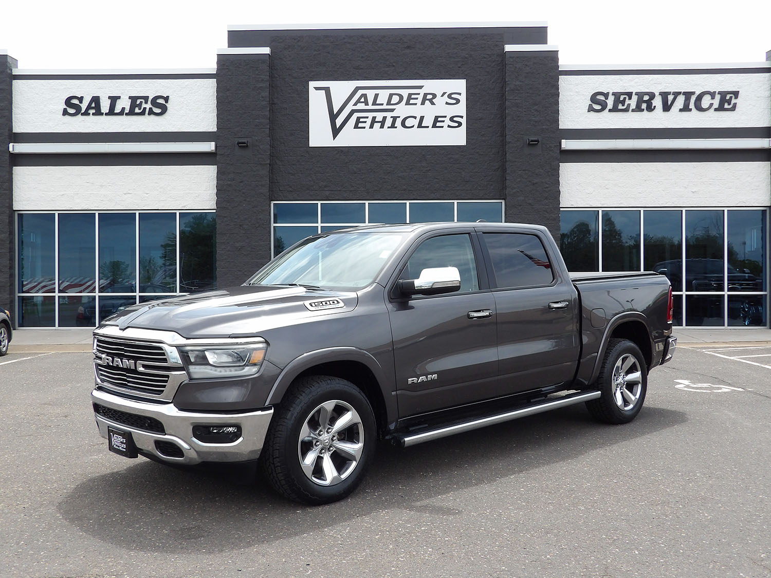 Used 2021 RAM Ram 1500 Pickup Laramie with VIN 1C6SRFJT1MN788202 for sale in Hinckley, Minnesota