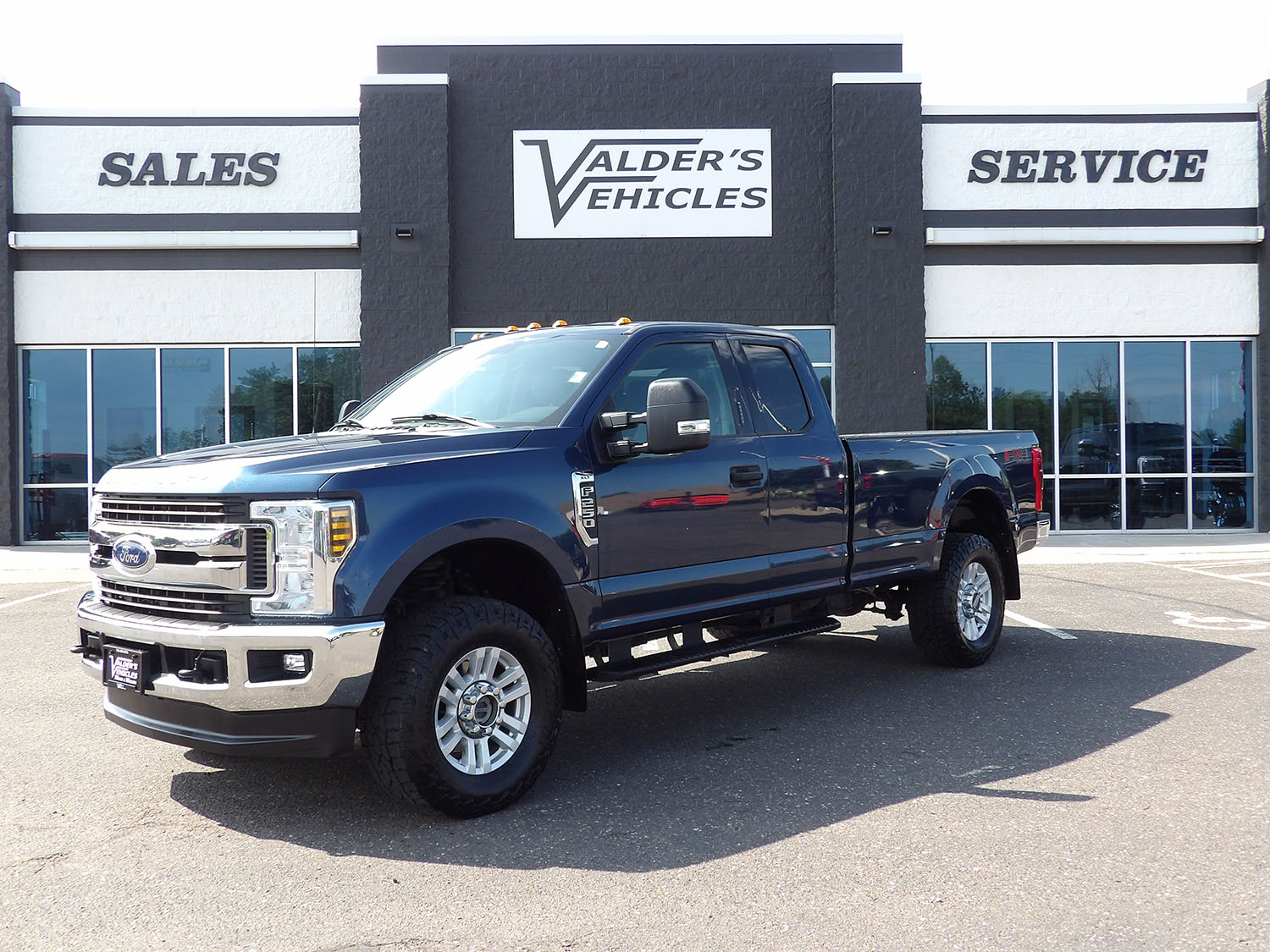 Used 2019 Ford F-250 Super Duty XLT with VIN 1FT7X2B60KED24076 for sale in Hinckley, Minnesota