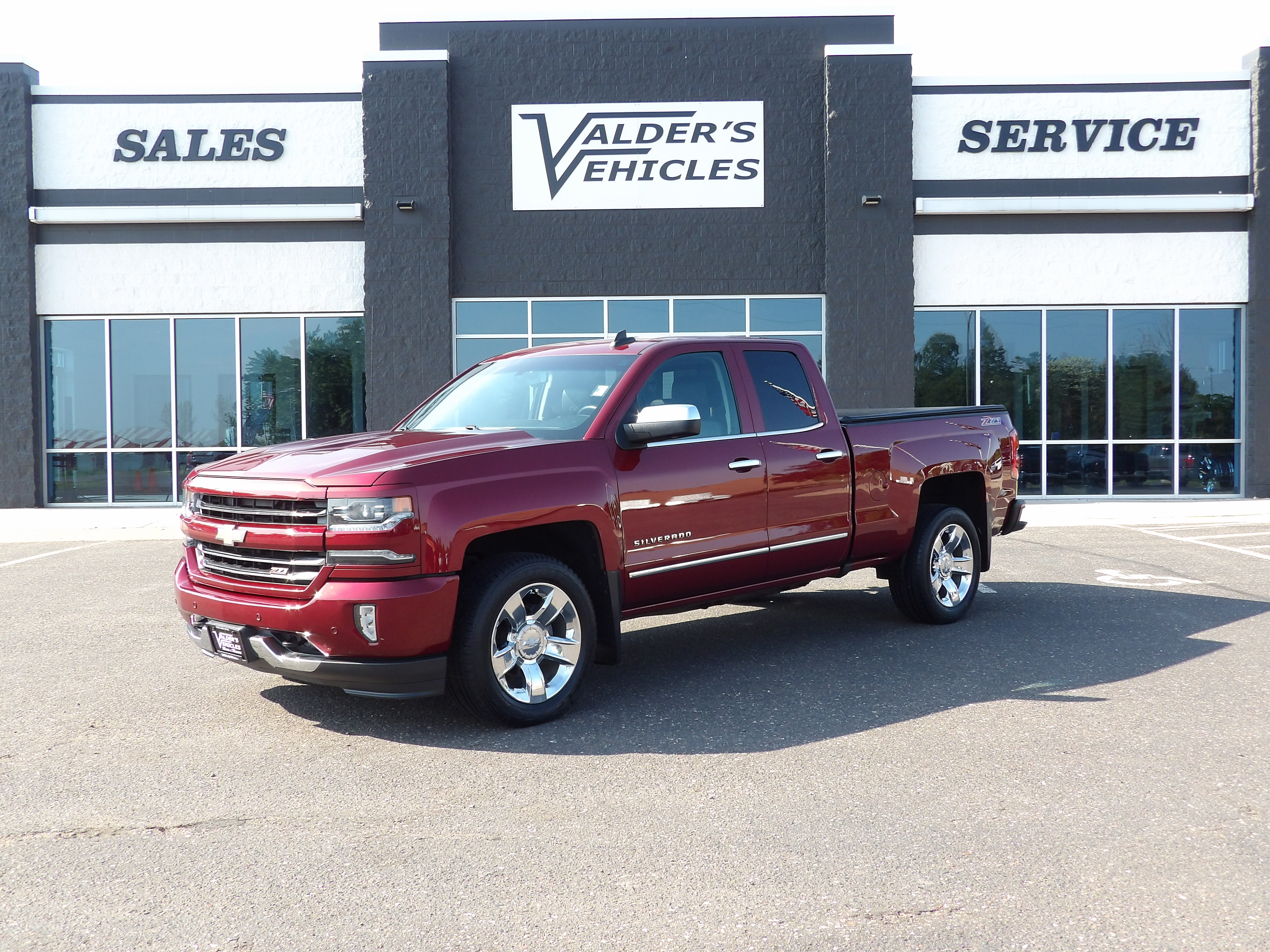 Used 2017 Chevrolet Silverado 1500 LTZ with VIN 1GCVKSECXHZ203130 for sale in Hinckley, Minnesota