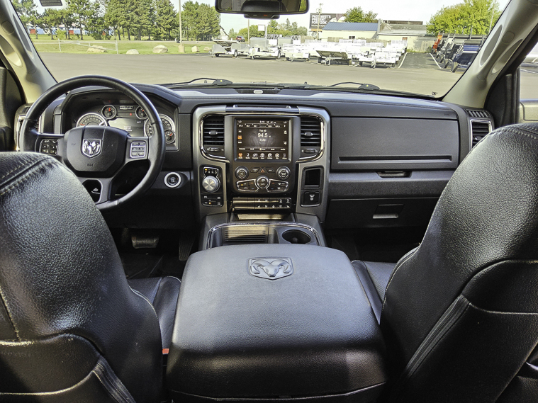 2016 RAM Ram 1500 Pickup Sport - Photo 13