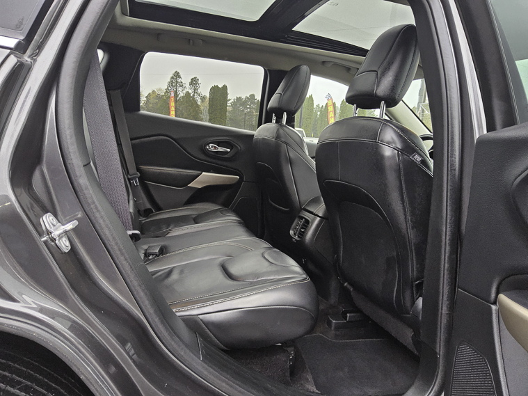 2017 Jeep CHEROKEE SUV