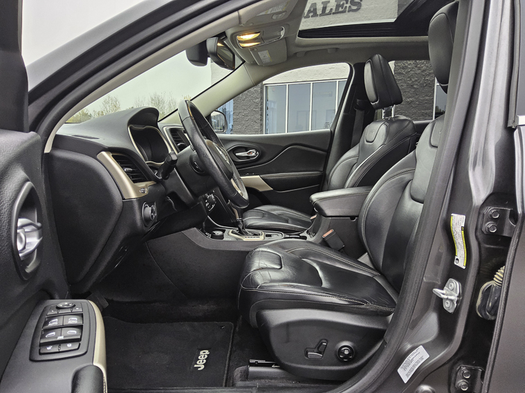 2017 Jeep CHEROKEE SUV
