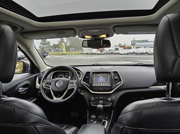 2017 Jeep CHEROKEE SUV